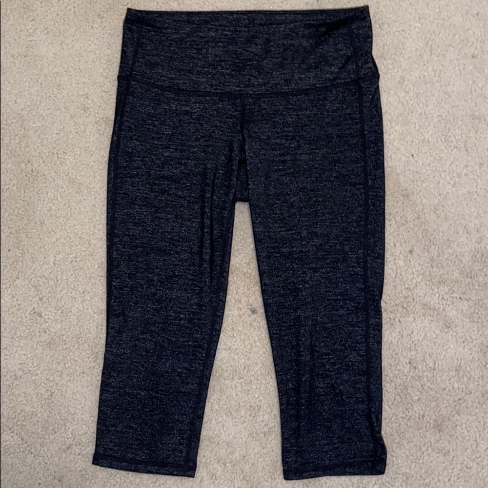 Athleta Heathered Grey XS Capris